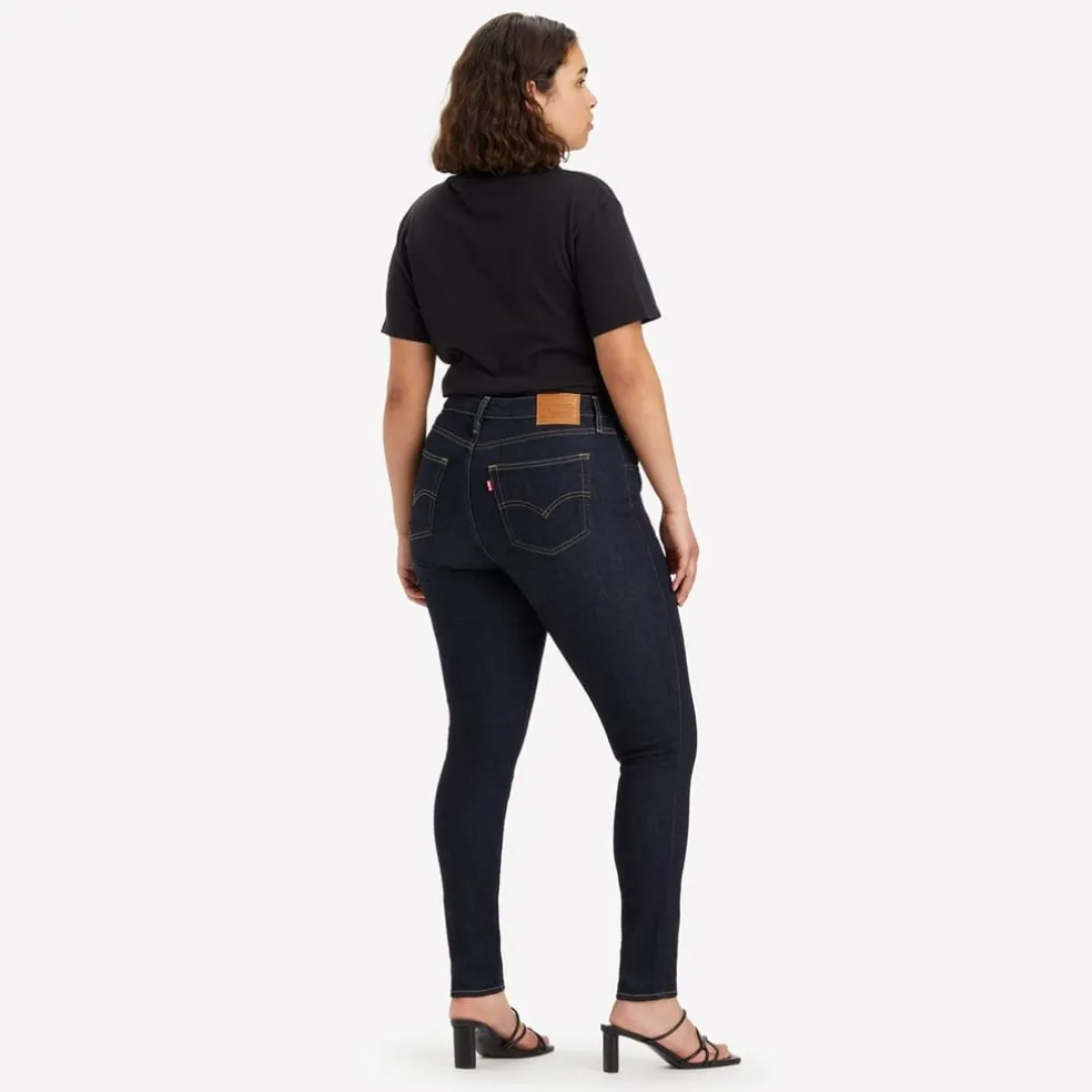 Levis High Rise Straight Jeans in Blue