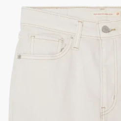 Levis High Waisted Mom Jeans in White
