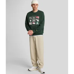 Lyle And Scott A Guide To Scotland Graphic Sweatshirt in Teal