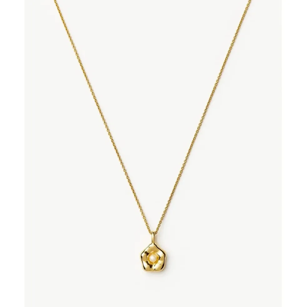 Missoma Puffy Daisy Pendant Necklace in Gold