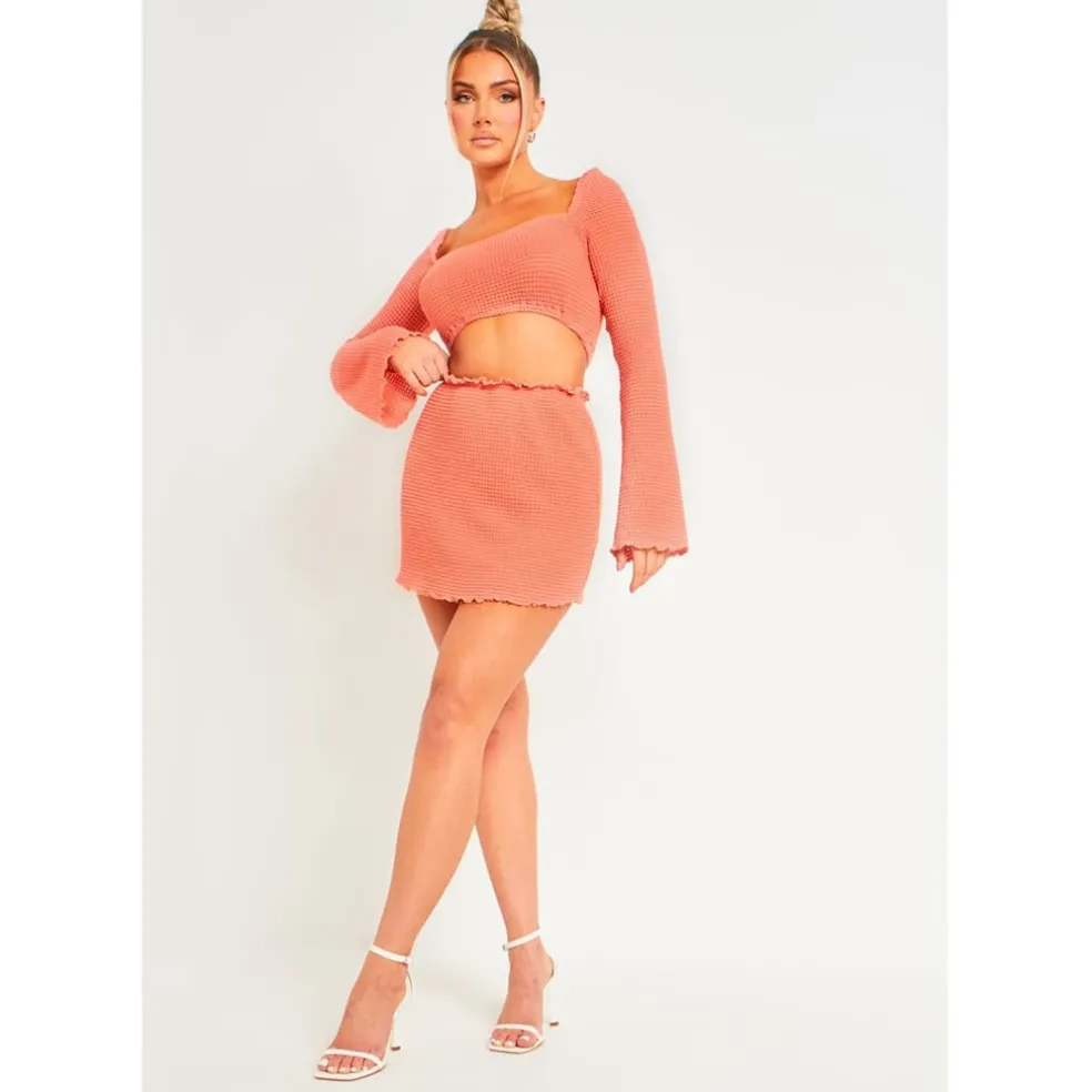 Missy Empire Lettuce Hem Mini Skirt in Pink