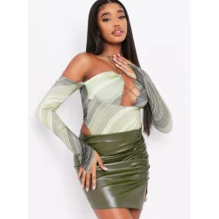 Missy Empire Pu Split Front Mini Skirt in Green