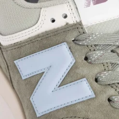 New Balance 574 Legacy Trainers in Grey