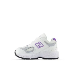 New Balance Infants 2002 Hook & Loop Trainers in White
