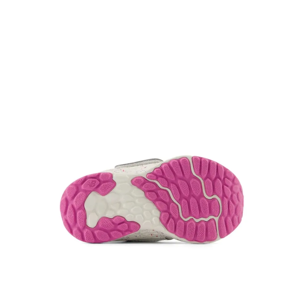 New Balance Infants Fresh Foam Arishi v4 Hook & Loop Trainers in White