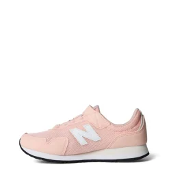 New Balance Low Top 323 Round Toe Sneakers in Pink