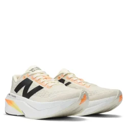 New Balance Mens Fuelcell Supercomp Trainer V3 in White