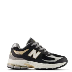 New Balance 2002r Trainers in Black