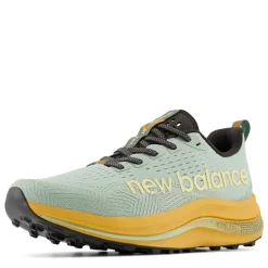 New Balance Womens Balance Wttrxv1 B 06 Trail Running Shoes in Green