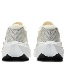 New Balance Womens Fuelcell Supercomp V3 Trainer in White