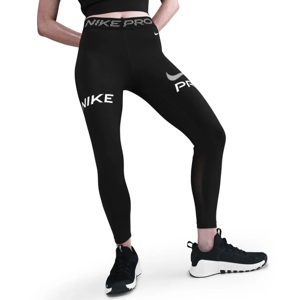 Nike 7 8 Teamtee in Black