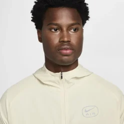 Nike Air Hooded Running Jacket in Multi