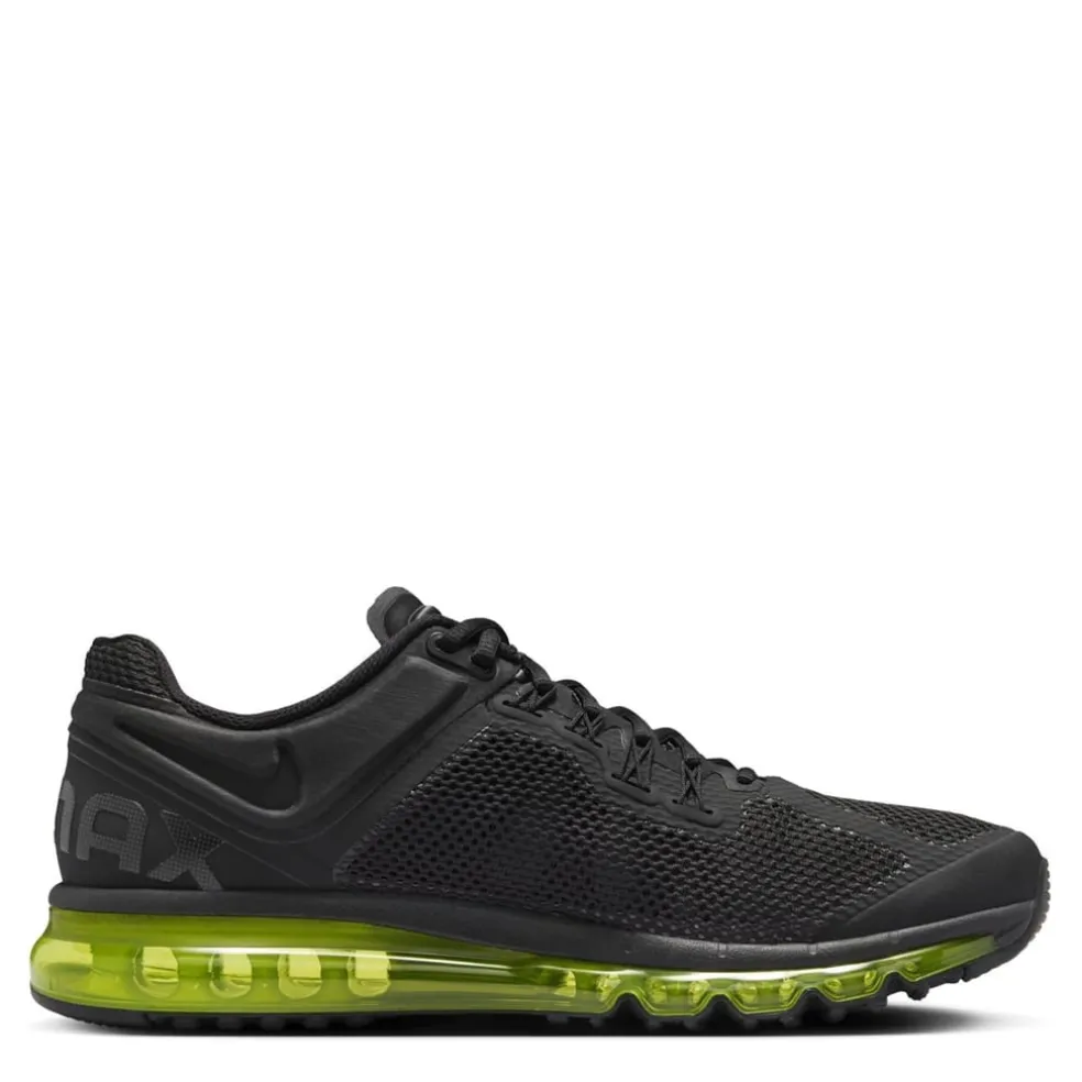 Nike Air Max 2013 Low Top Sneakers in Black