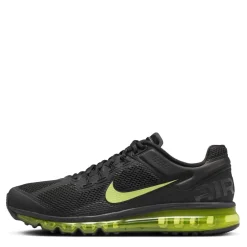 Nike Air Max 2013 Low Top Sneakers in Black