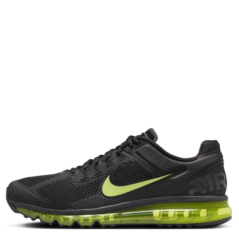 Nike Air Max 2013 Low Top Sneakers in Black