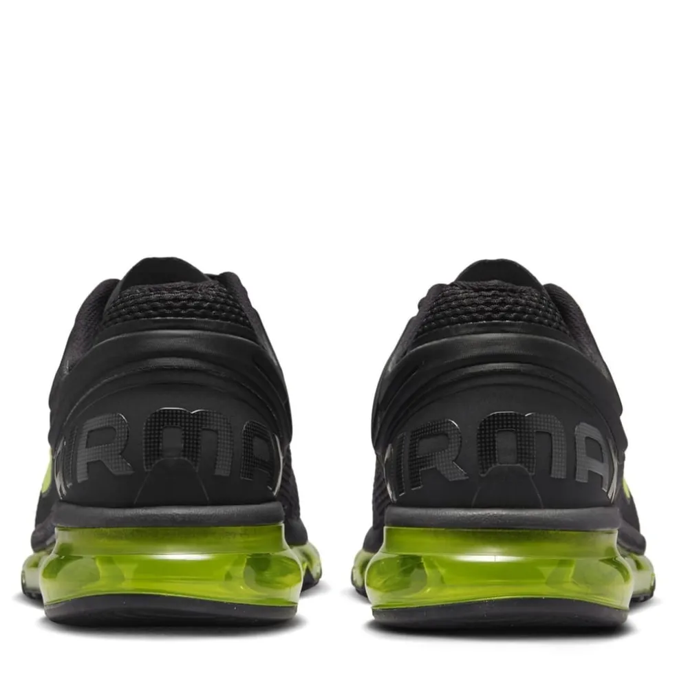 Nike Air Max 2013 Low Top Sneakers in Black