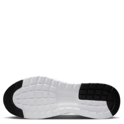 Nike Air Max Nuaxis in Black