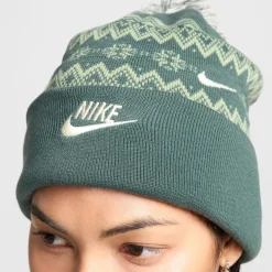 Nike Beanie in Green