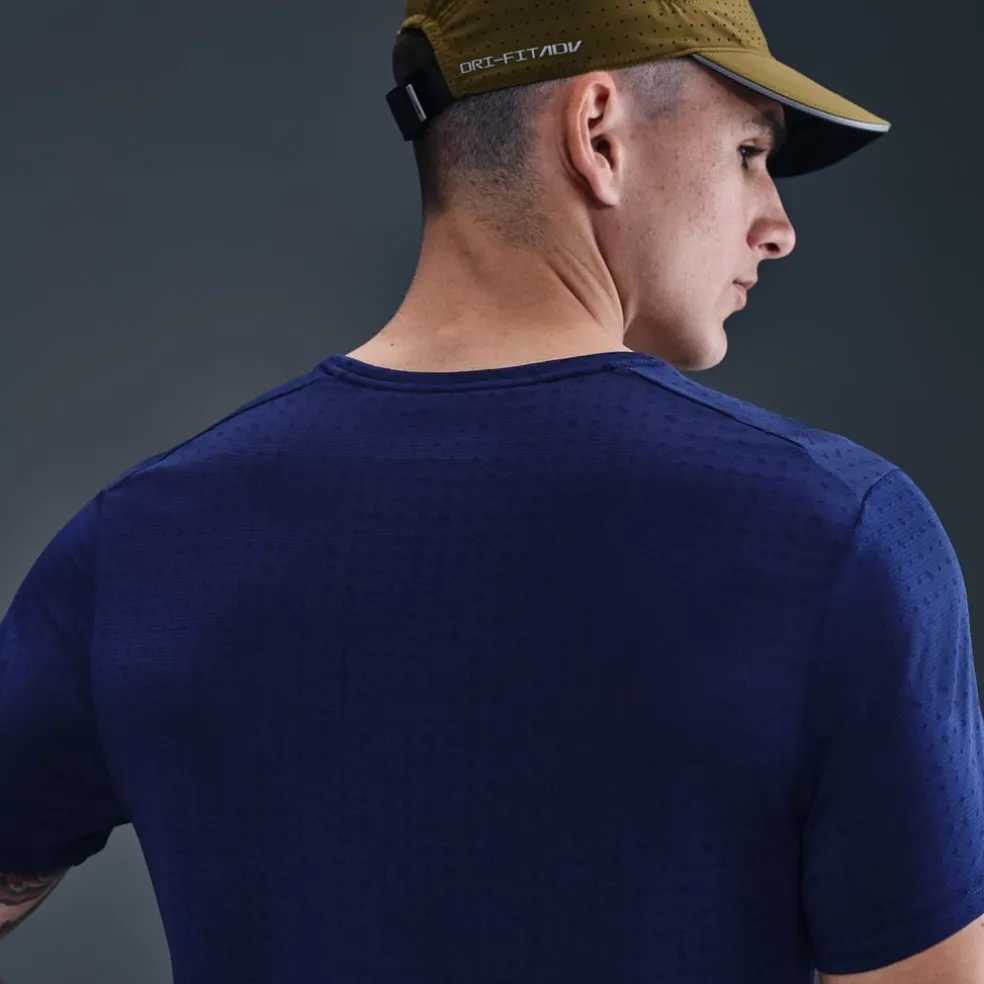 Nike Breathe Miler in Blue