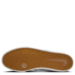 Nike Charge Canvas Low Trainers in White