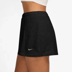 Nike Chill Skort in Black