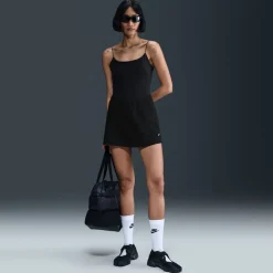 Nike Chill Skort in Black