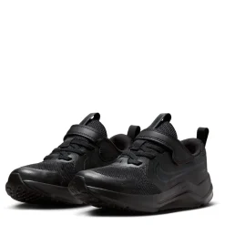 Nike Cosmic Runner Low Top Sneakers in Black