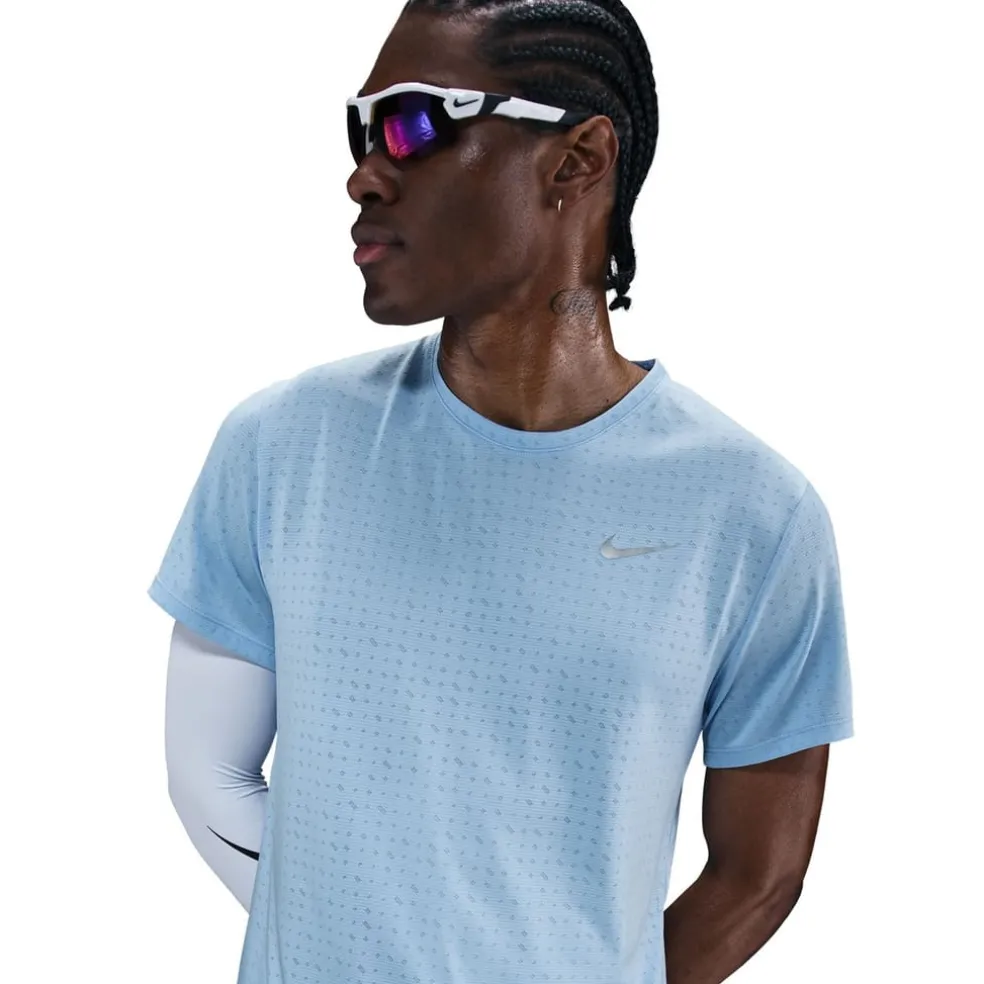 Nike Crew Neck Regular Fit T-Shirt in Blue