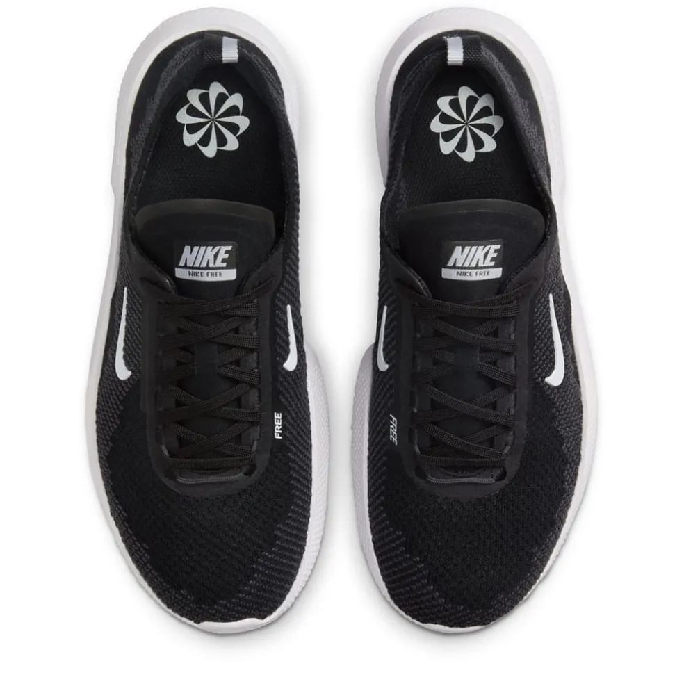 Nike Free 25 Low Top Sneakers in Black