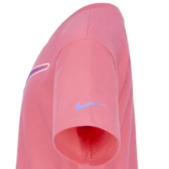 Nike Girls Swoosh Varsity Outline T-Shirt in Pink