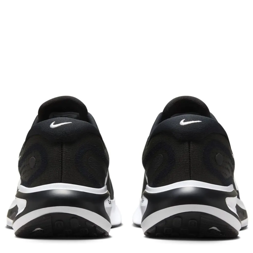 Nike Journey Run Road Running Trainers in Black