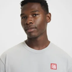 Nike Liverpool Premium T-Shirt in Grey