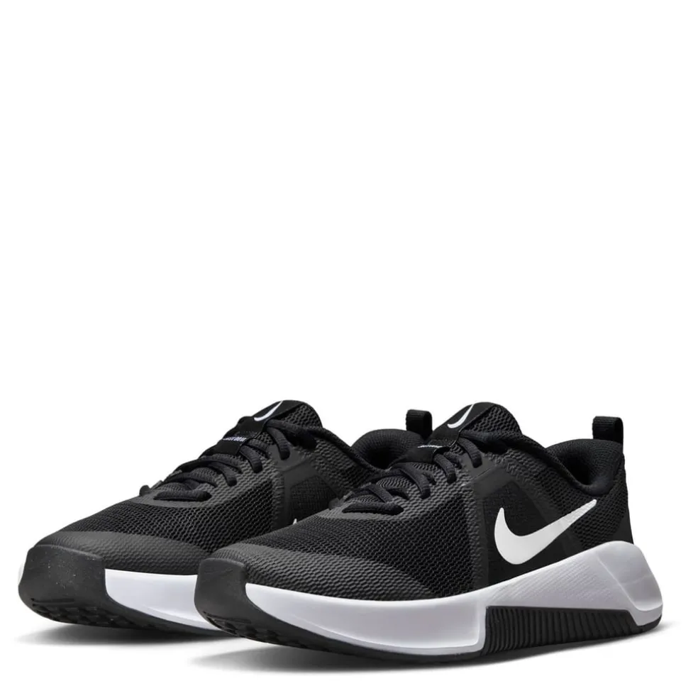 Nike Mc Trainer 3 Workout Trainers in Black