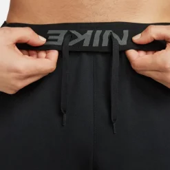 Nike Mens Dri Fit Totality 7 Unlined Knit Fitness Shorts in Black