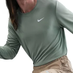 Nike Mens Miler Dri Fit Uv Long Sleeve Running Top in Green