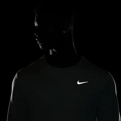 Nike Mens Miler Dri Fit Uv Long Sleeve Running Top in Green