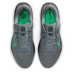 Nike Mens Quest 6 Road Running Shoes in Grey