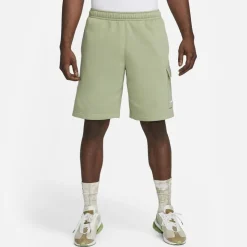 Nike Mens Sportswear Club Cargo Shorts in Green