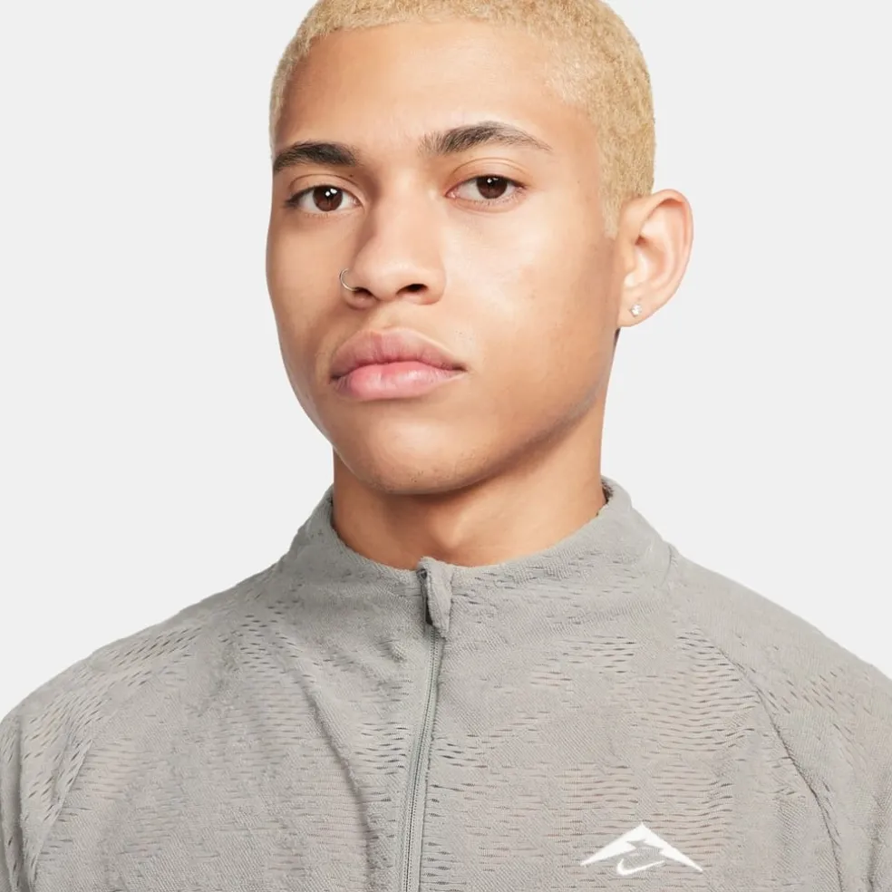 Nike Mens Trail Dri Fit 1 2 Zip Running Top in Green