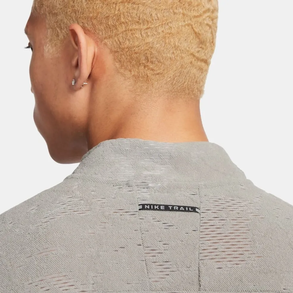 Nike Mens Trail Dri Fit 1 2 Zip Running Top in Green