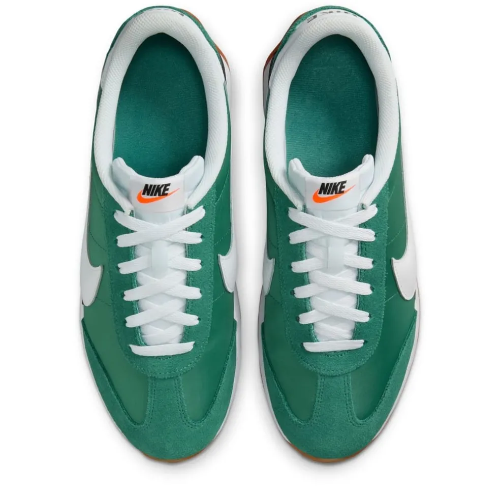 Nike Pacific in Green