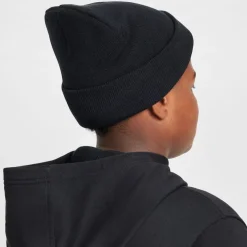 Nike Peak Kids Beanie in Black