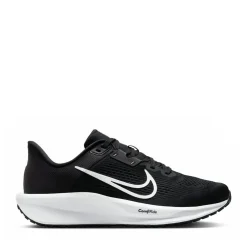 Nike Quest 6 Running Trainers in Black