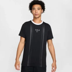 Nike Regular Fit Crew Neck Short Sleeve T-Shirt in Black
