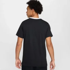 Nike Regular Fit Crew Neck Short Sleeve T-Shirt in Black