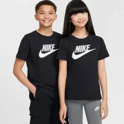 Nike Sportswear T-Shirt Junior in Black