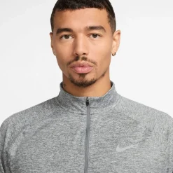 Nike Stride Zip Neck Regular Fit T-Shirt in Grey