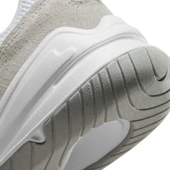 Nike Tech Hera Chunky Trainers in White