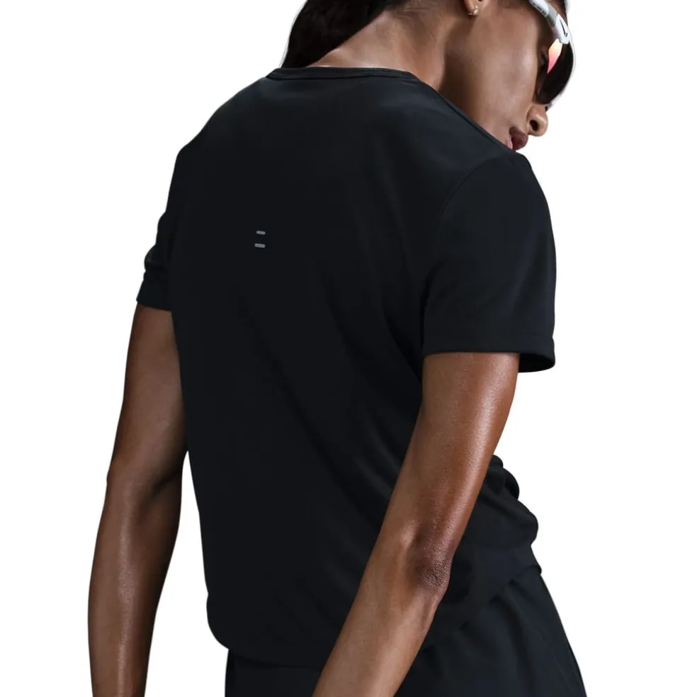 Nike Tempo Tee in Black