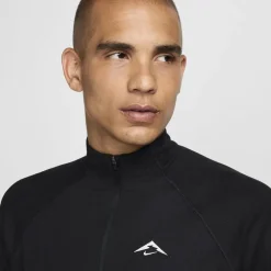 Nike Trail Long Sleeve Mid Layer T-Shirt in Black